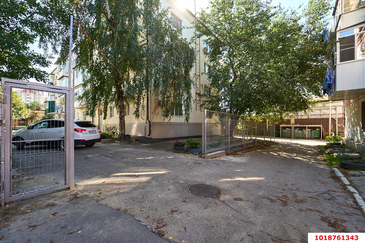Фото №18: 2-комнатная квартира 44&nbsp;м², 1/4&nbsp;эт. - Краснодар, Центральный внутригородской округ, мкр. Центральный, ул. Орджоникидзе, 93