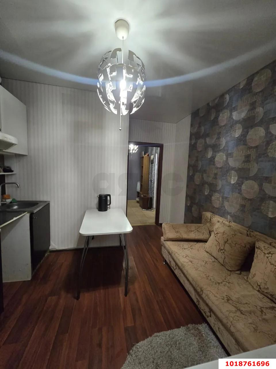 Фото №4: 1-комнатная квартира 40&nbsp;м², 1/6&nbsp;эт. - Краснодар, Прикубанский внутригородской округ, ЖК Лучезарный, мкр. Музыкальный, ул. имени Сергея Есенина, 133