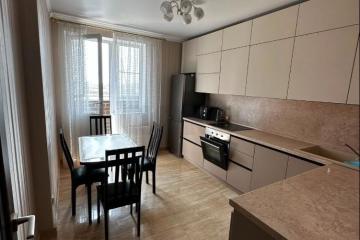 Фото №1: 2-комнатная квартира 44 м², 4/18 эт. - Краснодар, мкр. Парк Победы,