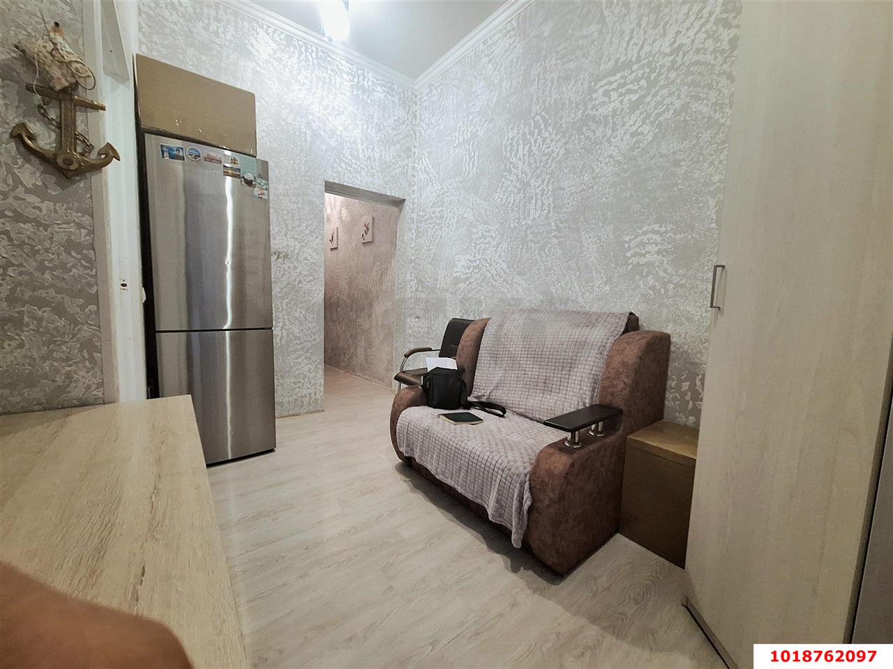 Фото №3: 2-комнатная квартира 30&nbsp;м², 2/2&nbsp;эт. - Краснодар, Центральный внутригородской округ, мкр. Центральный, ул. Чапаева, 104
