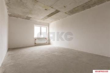 Фото №1: 1-комнатная квартира 52 м², 6/9 эт. - Краснодар, мкр. Западный внутригородской округ, ул. Краснознамённая, 1/2