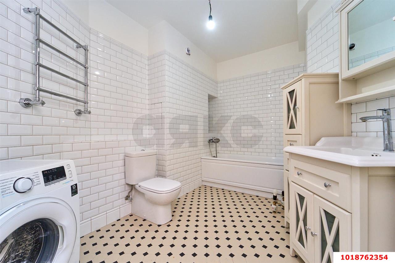Фото №5: 1-комнатная квартира 57&nbsp;м², 22/22&nbsp;эт. - Краснодар, Западный внутригородской округ, мкр. Центральный, ул. Кубанская набережная, 31/1