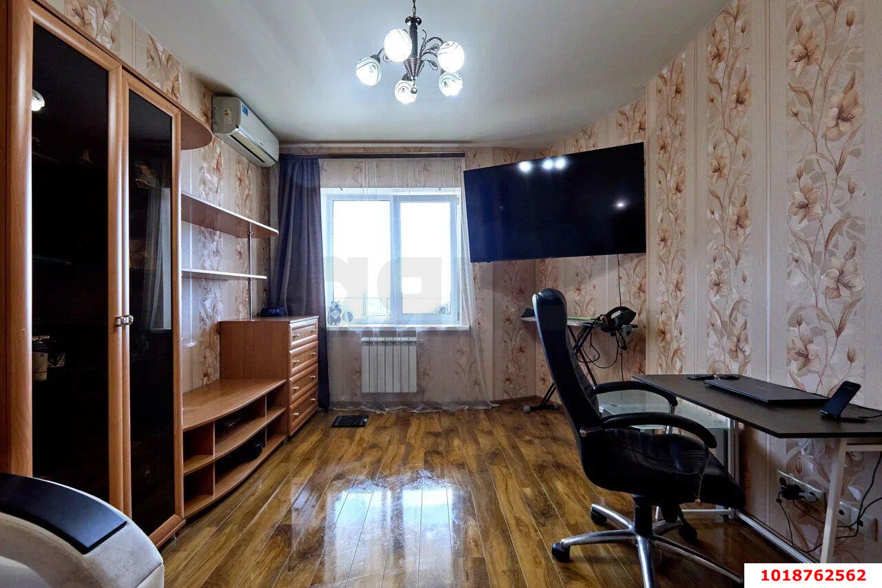 Фото №2: 1-комнатная квартира 49&nbsp;м², 13/24&nbsp;эт. - Краснодар, Западный внутригородской округ, Фестивальный, мкр. жилой комплекс Триумф, ул. имени П.М. Гаврилова, 27