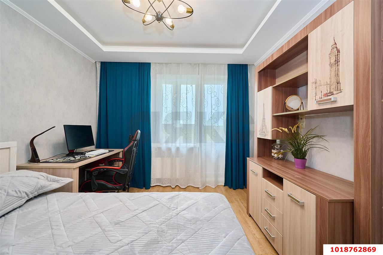 Фото №6: 3-комнатная квартира 82&nbsp;м², 10/16&nbsp;эт. - Краснодар, Прикубанский внутригородской округ, мкр. Юбилейный, ул. имени Калинина, 13к63