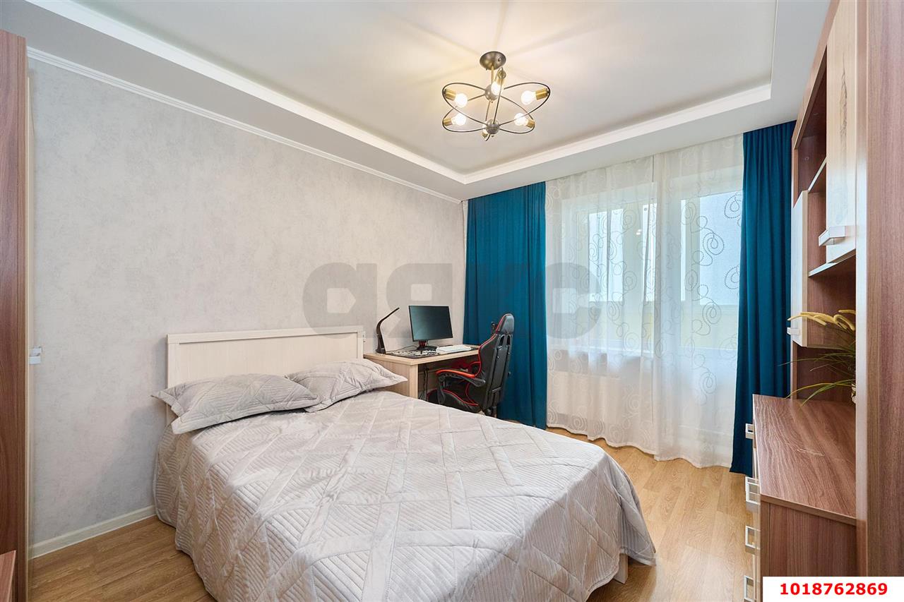 Фото №7: 3-комнатная квартира 82&nbsp;м², 10/16&nbsp;эт. - Краснодар, Прикубанский внутригородской округ, мкр. Юбилейный, ул. имени Калинина, 13к63