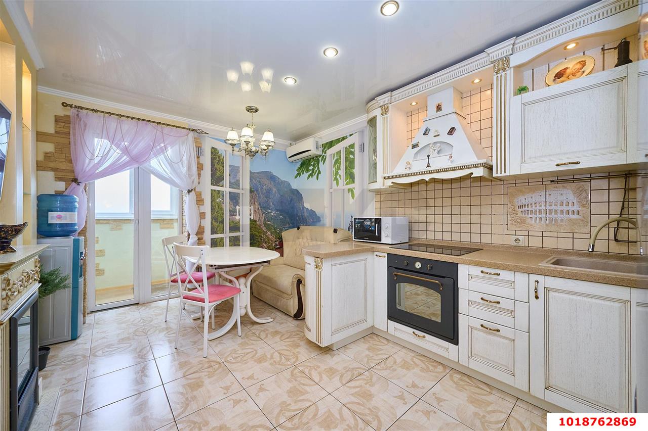 Фото №2: 3-комнатная квартира 82&nbsp;м², 10/16&nbsp;эт. - Краснодар, Прикубанский внутригородской округ, мкр. Юбилейный, ул. имени Калинина, 13к63