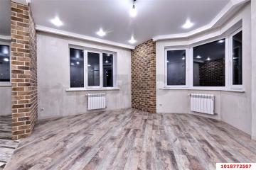 Фото №1: 2-комнатная квартира 73&nbsp;м², 10/16&nbsp;эт. - Краснодар, мкр. имени Петра Метальникова, ул. Тополиная, 46к1