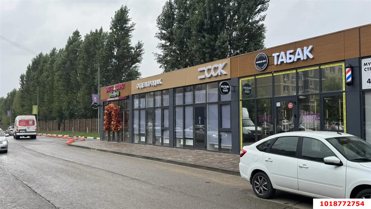 Фото №1: Торговое помещение 30&nbsp;м², 1/1&nbsp;эт. - Краснодар, мкр. Прикубанский внутригородской округ, ул. Лётчика Позднякова, 2сА