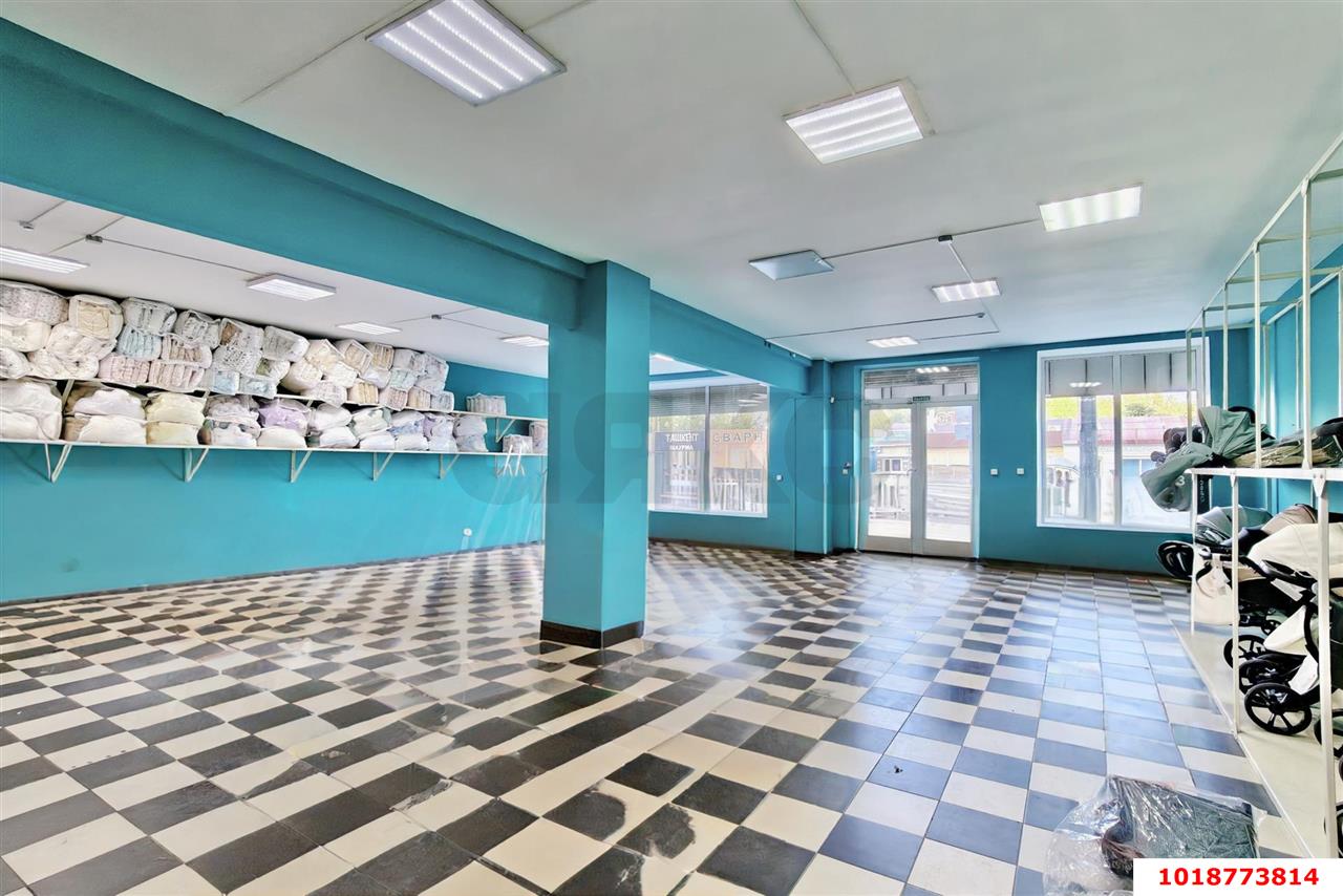 Фото №7: Торговое помещение 350&nbsp;м², 1/1&nbsp;эт. - Краснодар, Карасунский внутригородской округ, мкр. Хлопчато-бумажный Комбинат, ул. Уральская, 122/1