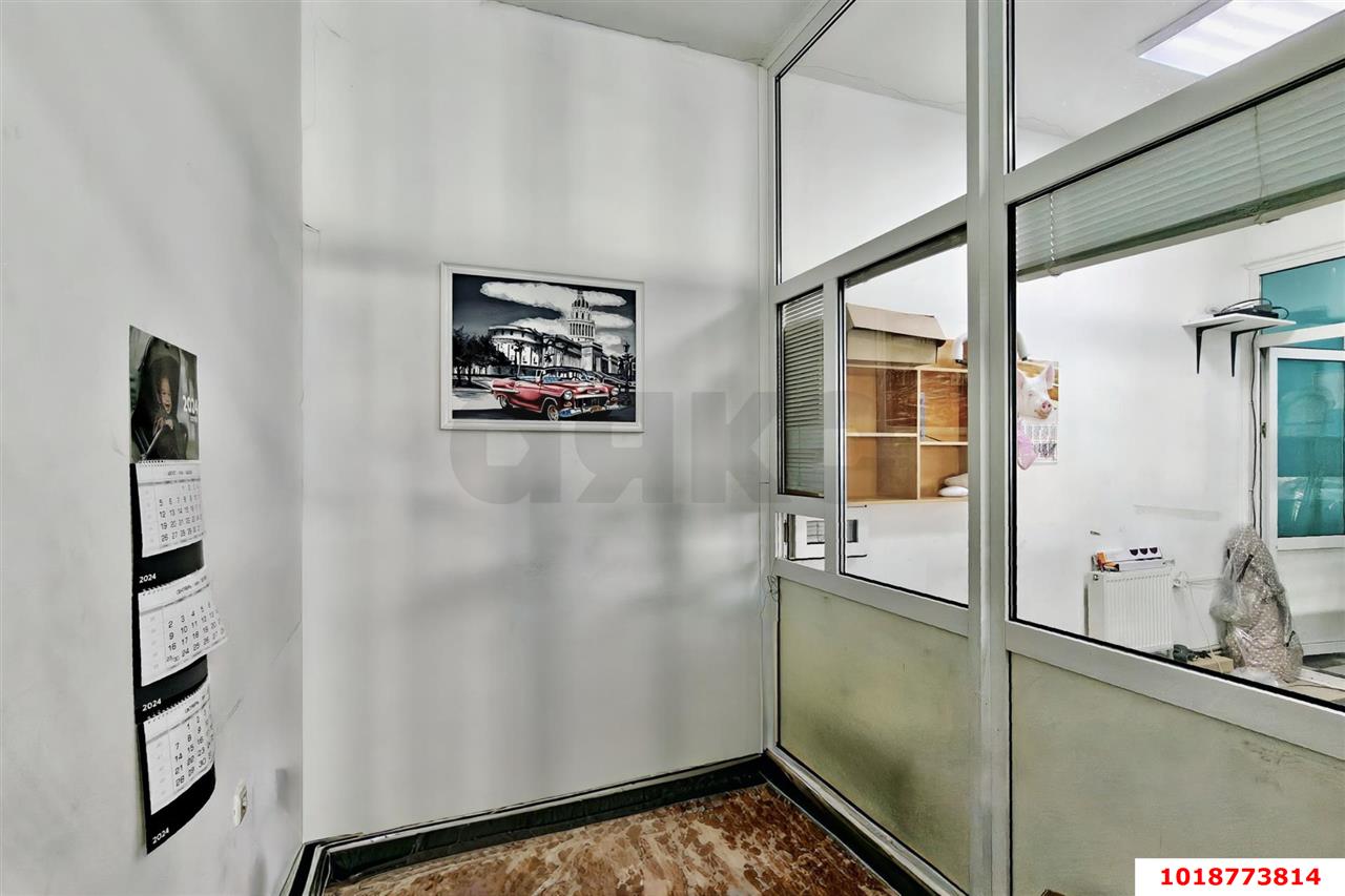 Фото №8: Торговое помещение 350&nbsp;м², 1/1&nbsp;эт. - Краснодар, Карасунский внутригородской округ, мкр. Хлопчато-бумажный Комбинат, ул. Уральская, 122/1