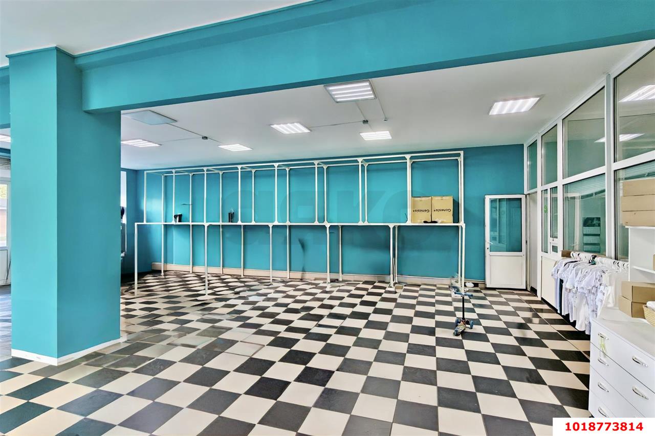 Фото №6: Торговое помещение 350&nbsp;м², 1/1&nbsp;эт. - Краснодар, Карасунский внутригородской округ, мкр. Хлопчато-бумажный Комбинат, ул. Уральская, 122/1