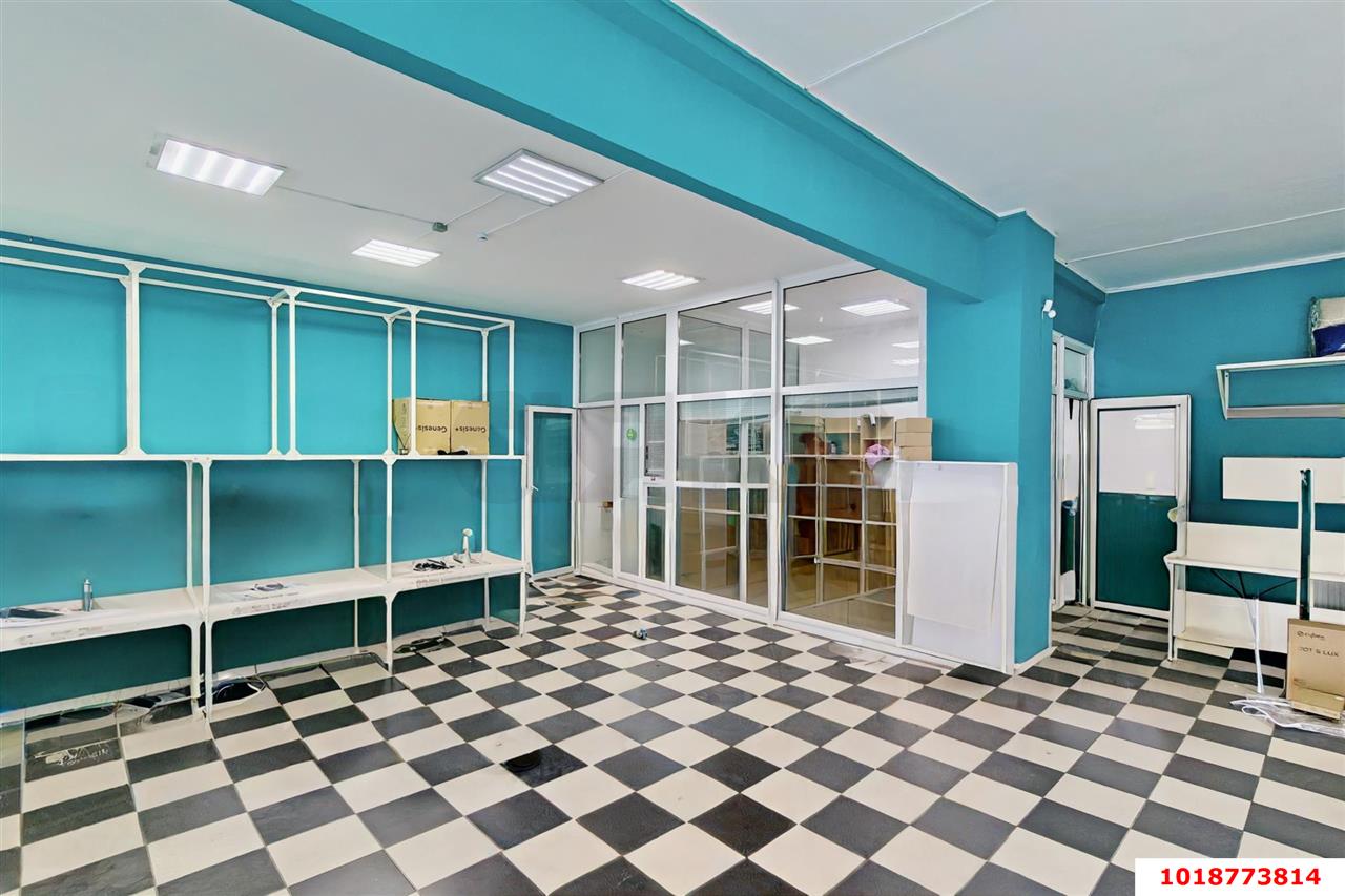 Фото №10: Торговое помещение 350&nbsp;м², 1/1&nbsp;эт. - Краснодар, Карасунский внутригородской округ, мкр. Хлопчато-бумажный Комбинат, ул. Уральская, 122/1