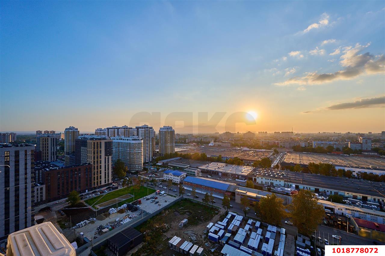 Фото №15: 2-комнатная квартира 63&nbsp;м², 22/25&nbsp;эт. - Краснодар, Карасунский внутригородской округ, Хлопчато-бумажный Комбинат, мкр. жилой комплекс Фамилия, ул. Старокубанская, 124