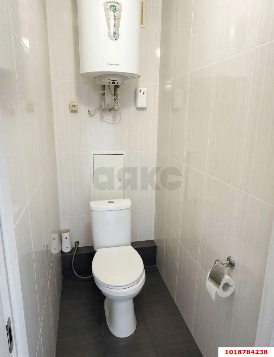 Фото №16: 2-комнатная квартира 65&nbsp;м², 4/6&nbsp;эт. - Краснодар, Прикубанский внутригородской округ, мкр. Музыкальный, ул. имени Сергея Есенина, 84А