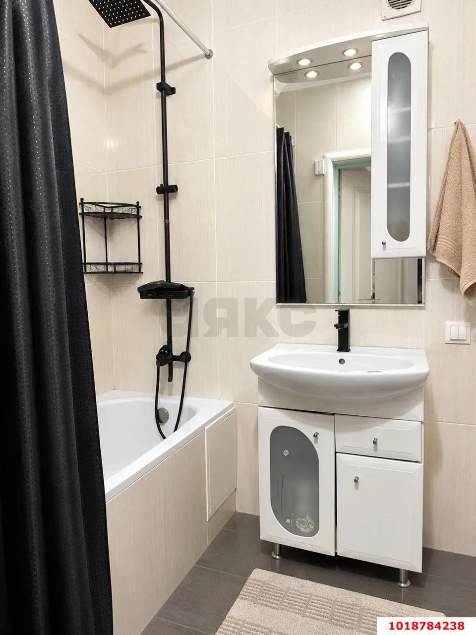 Фото №15: 2-комнатная квартира 65&nbsp;м², 4/6&nbsp;эт. - Краснодар, Прикубанский внутригородской округ, мкр. Музыкальный, ул. имени Сергея Есенина, 84А