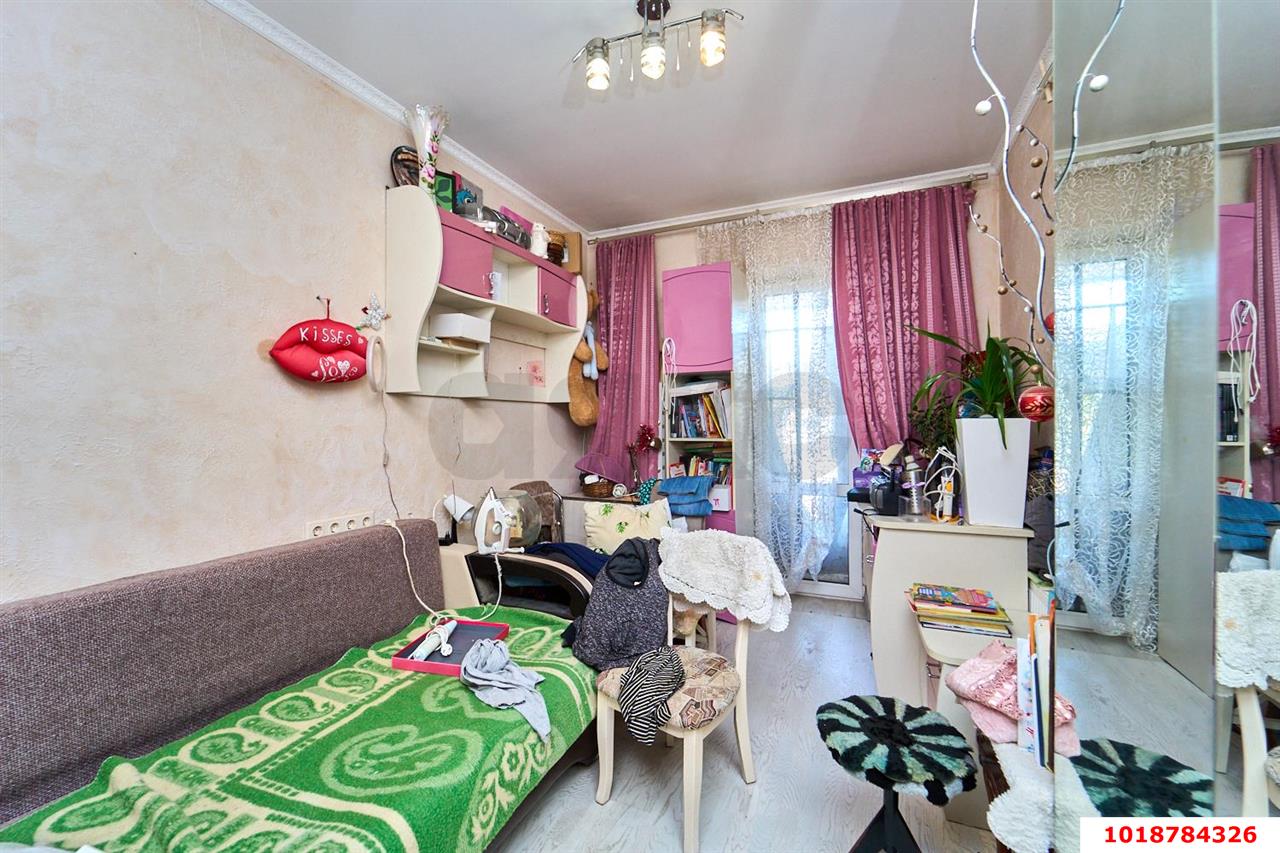 Фото №10: Дом 240&nbsp;м² + 6&nbsp;сот., 2&nbsp;эт. - Краснодар, Прикубанский внутригородской округ, Микрохирургии глаза, мкр. СНТ № 1, ул. Сиреневая