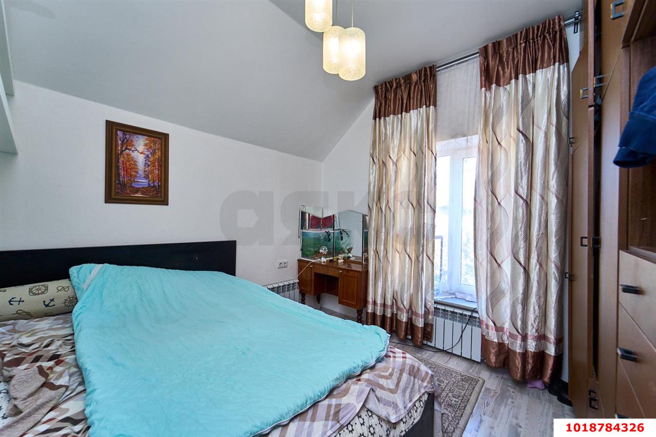 Фото №15: Дом 240&nbsp;м² + 6&nbsp;сот., 2&nbsp;эт. - Краснодар, Прикубанский внутригородской округ, Микрохирургии глаза, мкр. СНТ № 1, ул. Сиреневая