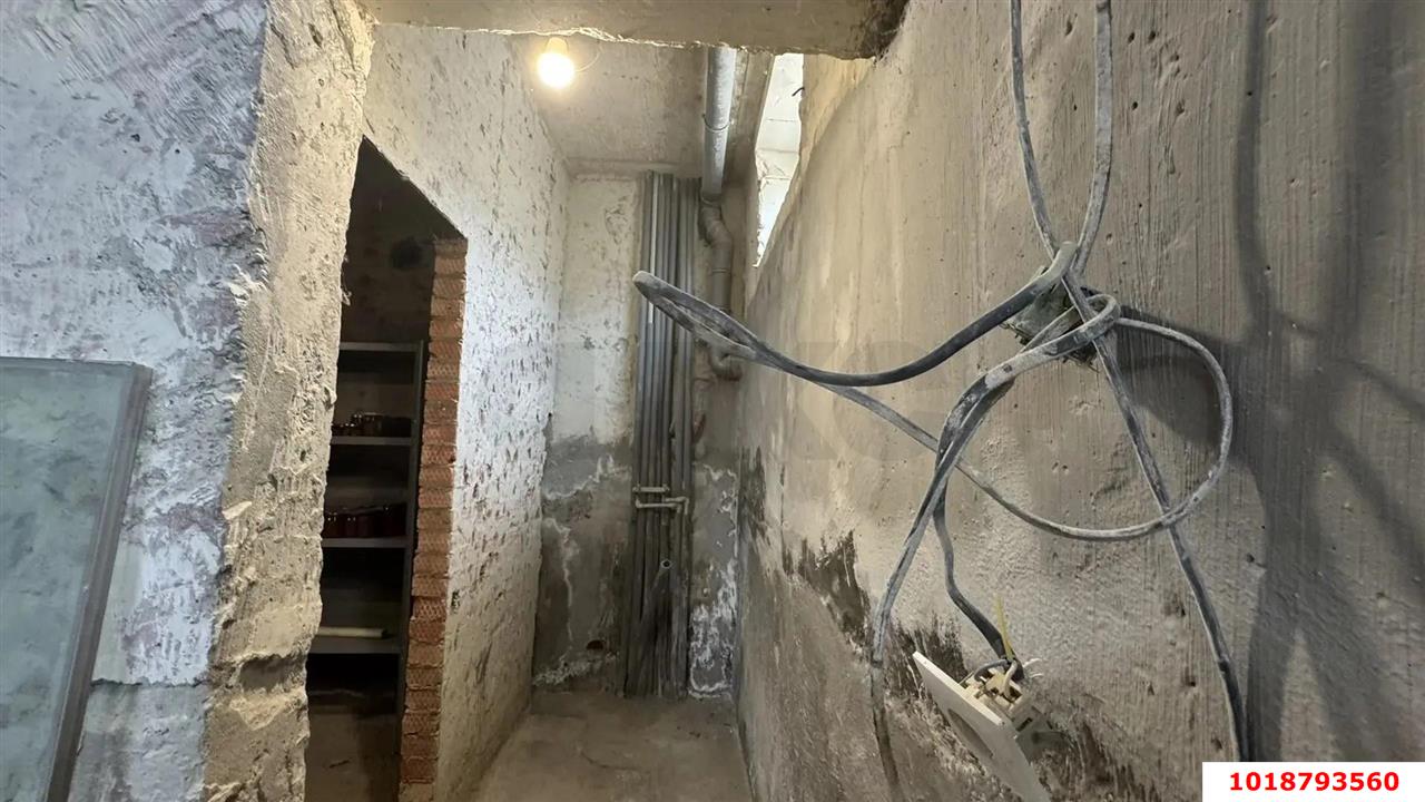 Фото №24: Дом 390&nbsp;м² + 8.11&nbsp;сот., 2&nbsp;эт. - Краснодар, Прикубанский внутригородской округ, п. коттеджный  Зелёная Долина, ул. Бургундская, 33