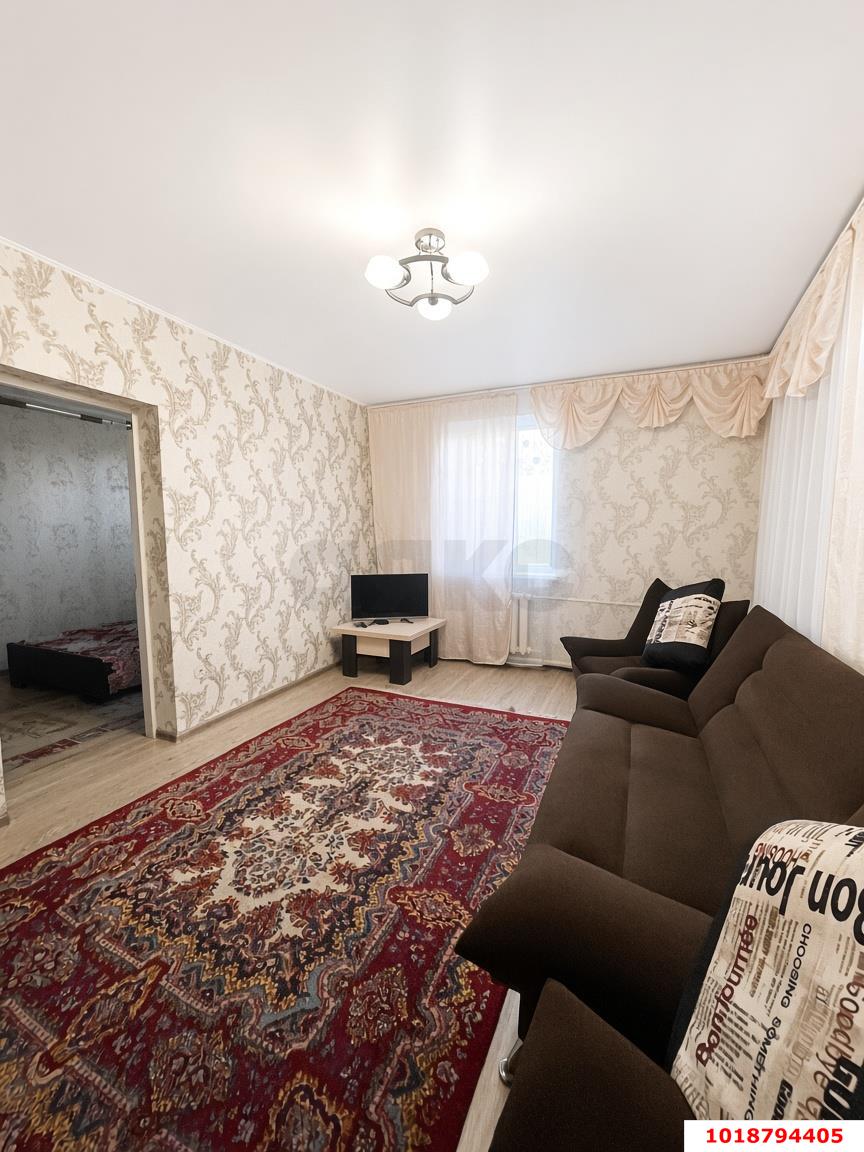 Фото №2: 2-комнатная квартира 43&nbsp;м², 1/2&nbsp;эт. - Краснодар, мкр. Западный внутригородской округ, ул. Новаторов, 6