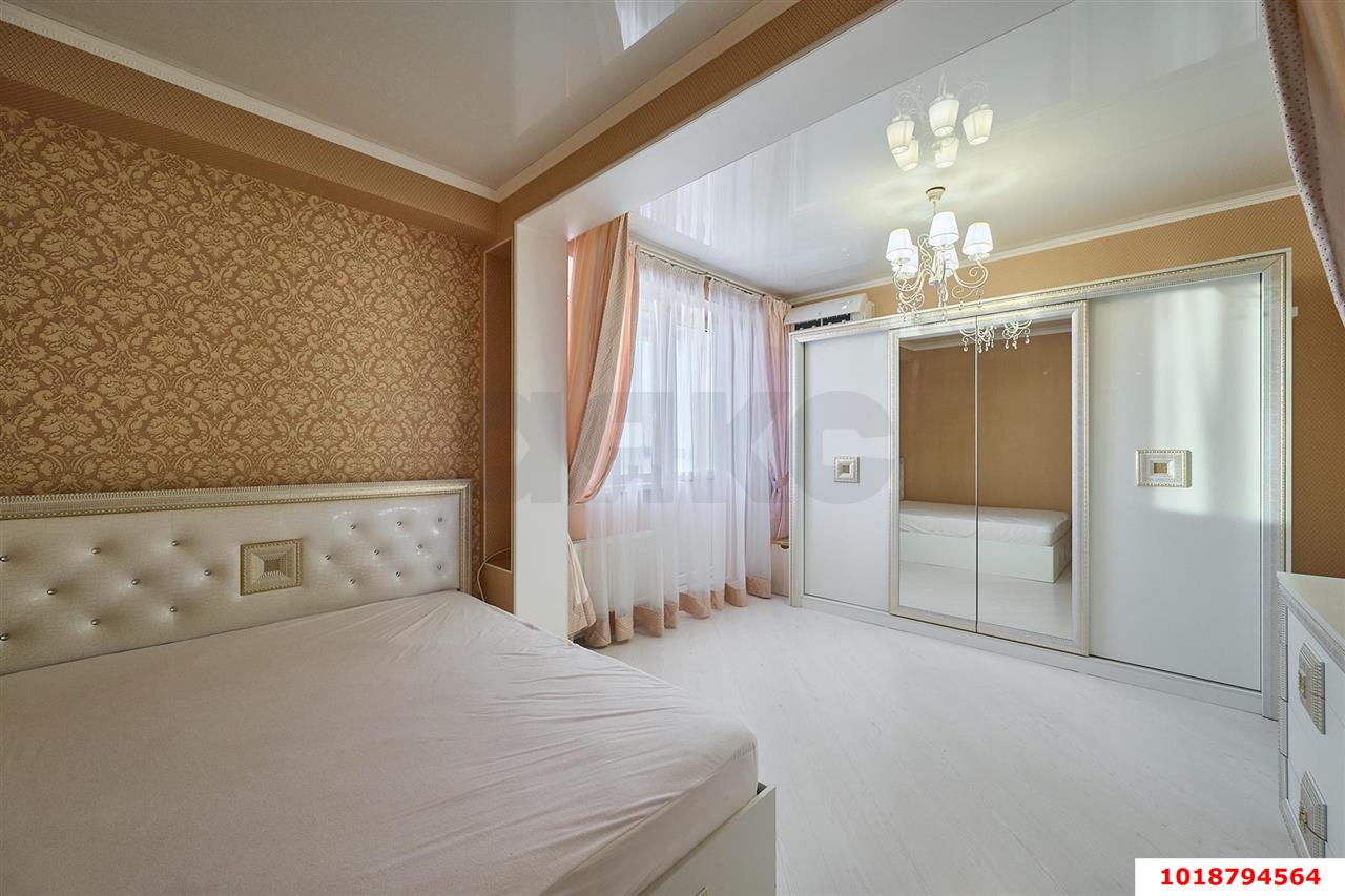 Фото №10: 1-комнатная квартира 59&nbsp;м², 4/22&nbsp;эт. - Краснодар, Западный внутригородской округ, ЖК Центральный, мкр. Центральный, ул. Будённого, 129