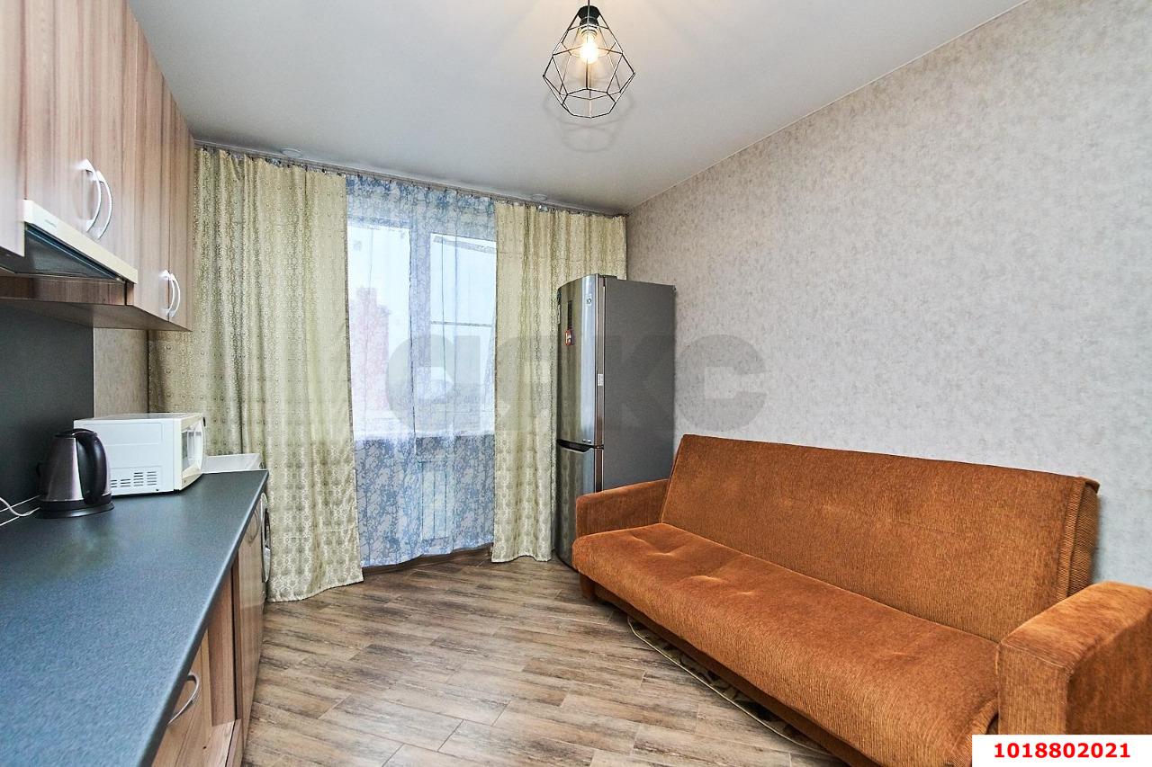 Фото №2: 1-комнатная квартира 41&nbsp;м², 5/5&nbsp;эт. - Краснодар, Прикубанский внутригородской округ, Калинино, мкр. Завод Радиоизмерительных Приборов, ул. Павловская, 1/10/1