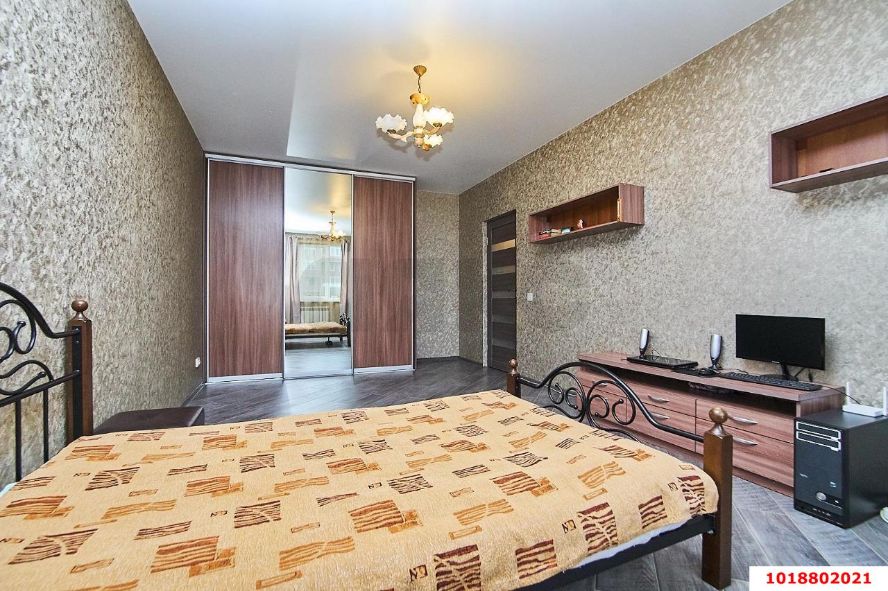 Фото №4: 1-комнатная квартира 41&nbsp;м², 5/5&nbsp;эт. - Краснодар, Прикубанский внутригородской округ, Калинино, мкр. Завод Радиоизмерительных Приборов, ул. Павловская, 1/10/1