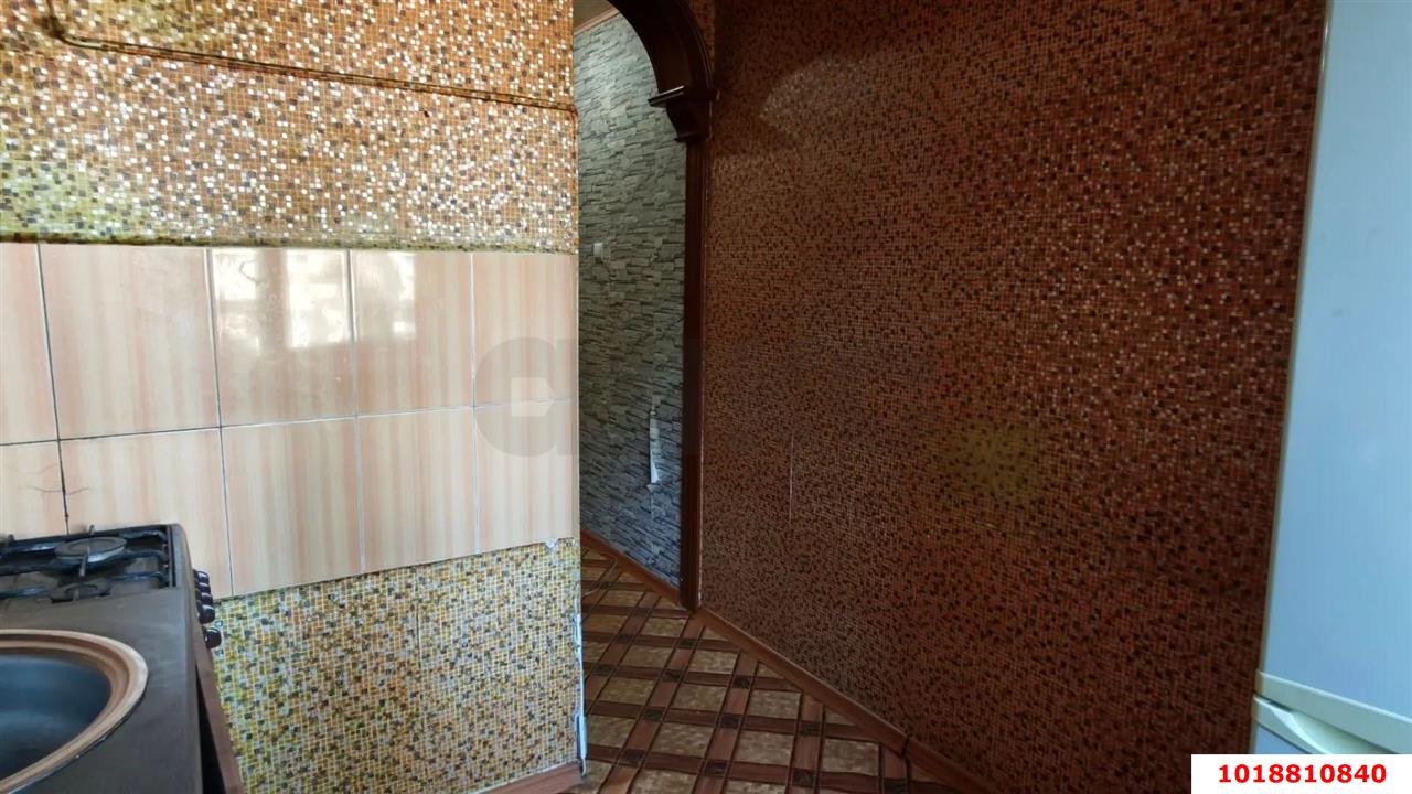 Фото №2: 1-комнатная квартира 30&nbsp;м², 2/5&nbsp;эт. - Краснодар, Карасунский внутригородской округ, мкр. Комсомольский, ул. Симферопольская, 34