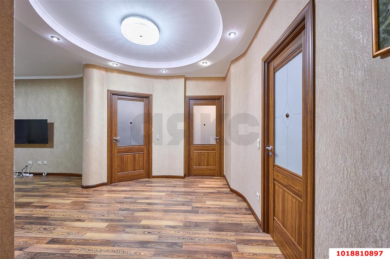 Фото №15: 2-комнатная квартира 78&nbsp;м², 10/18&nbsp;эт. - Краснодар, Прикубанский внутригородской округ, мкр. Фестивальный, ул. Гагарина, 232