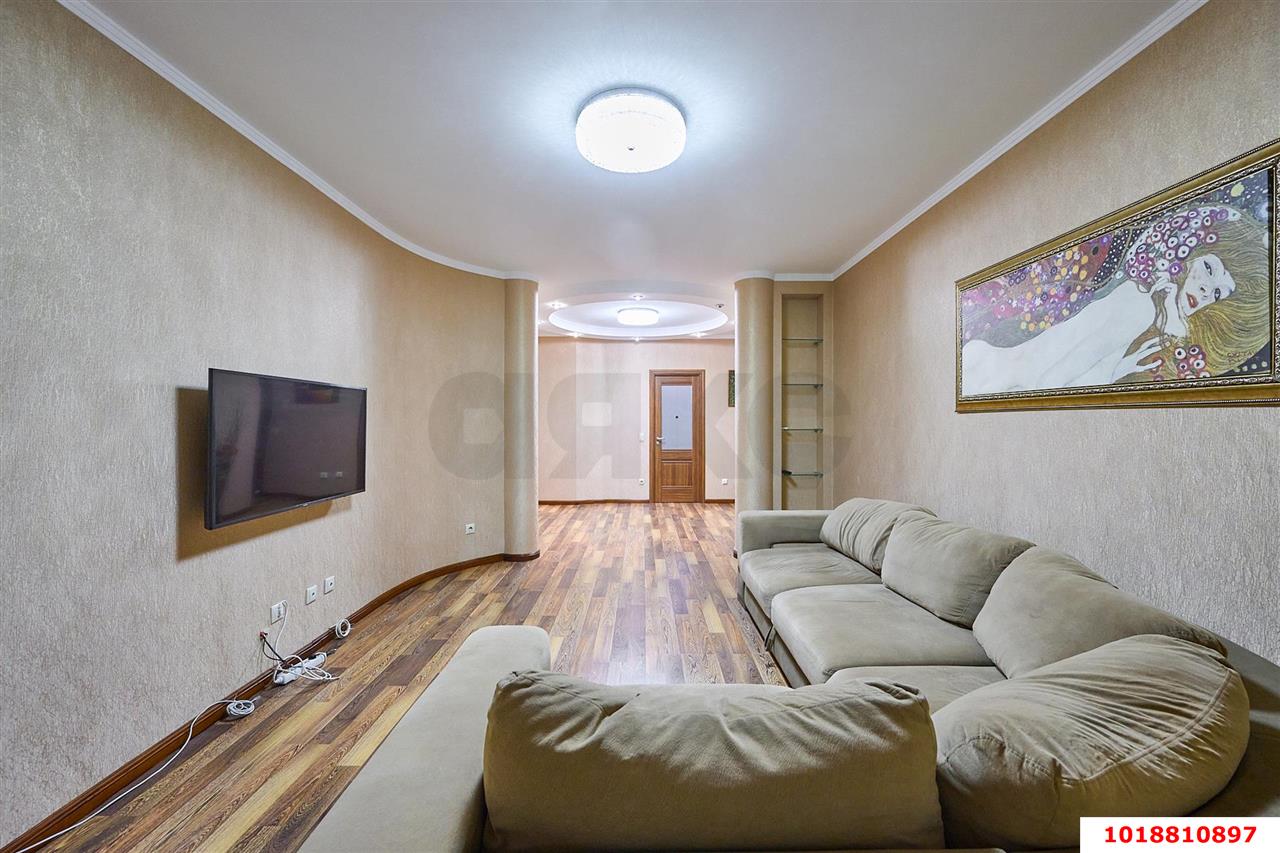 Фото №7: 2-комнатная квартира 78&nbsp;м², 10/18&nbsp;эт. - Краснодар, Прикубанский внутригородской округ, мкр. Фестивальный, ул. Гагарина, 232