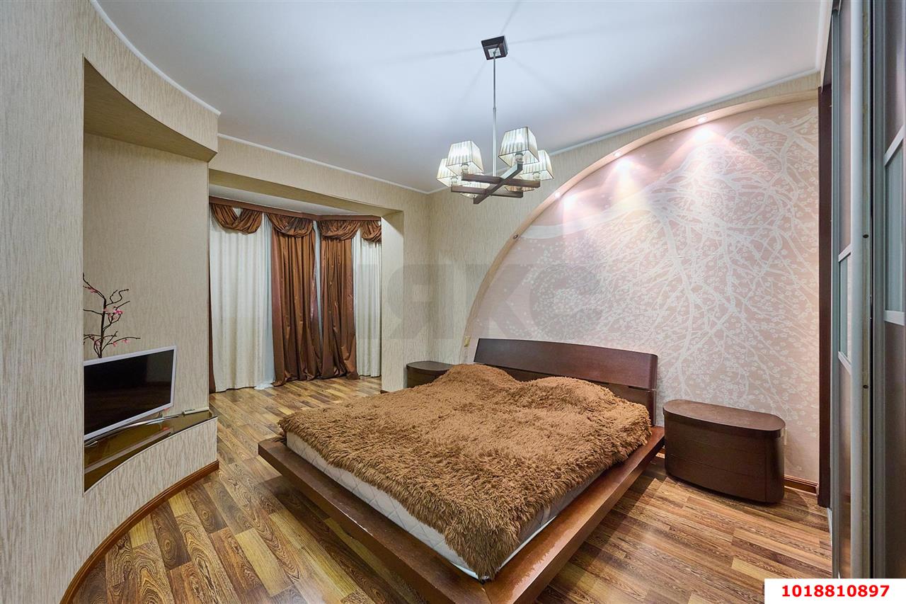 Фото №4: 2-комнатная квартира 78&nbsp;м², 10/18&nbsp;эт. - Краснодар, Прикубанский внутригородской округ, мкр. Фестивальный, ул. Гагарина, 232