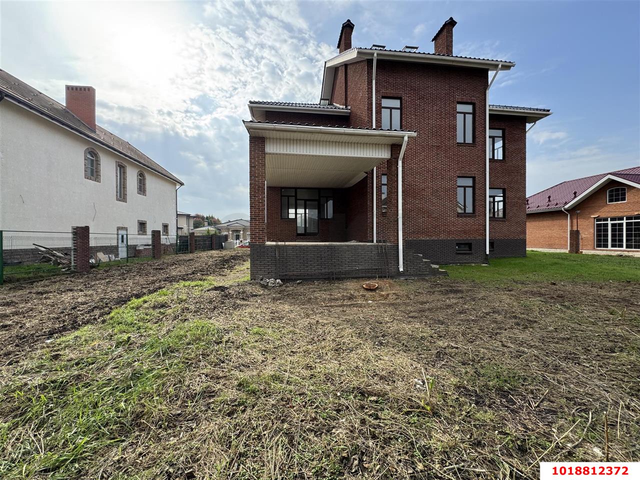 Фото №9: Дом 640&nbsp;м² + 12&nbsp;сот., 3&nbsp;эт. - Краснодар, Прикубанский внутригородской округ, мкр. Немецкая Деревня, ул. Саксонская, 6