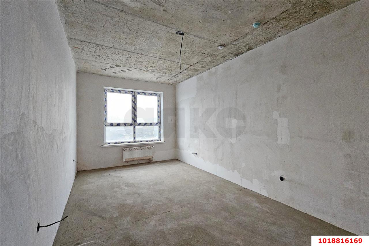 Фото №7: 3-комнатная квартира 100&nbsp;м², 12/23&nbsp;эт. - Краснодар, Карасунский внутригородской округ, Хлопчато-бумажный Комбинат, мкр. жилой комплекс Фамилия, ул. Старокубанская, 124