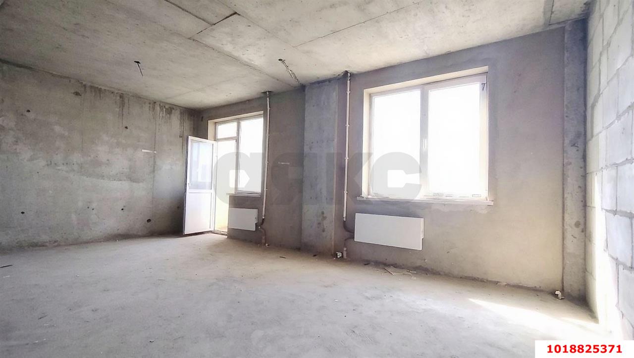 Фото №1: 3-комнатная квартира 91&nbsp;м², 7/16&nbsp;эт. - Краснодар, Карасунский внутригородской округ, Гидростроителей, мкр. жилой комплекс Небесная Лазурь, ул. имени Невкипелого, 2