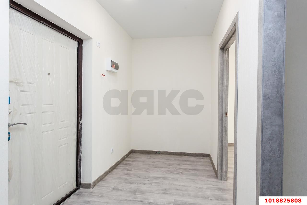 Фото №6: 1-комнатная квартира 34&nbsp;м², 3/19&nbsp;эт. - Краснодар, Прикубанский внутригородской округ, Славянский, мкр. Светлоград, ул. Красных Партизан, 1/4к16