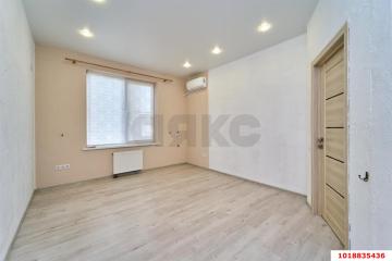 Фото №1: 1-комнатная квартира 43 м², 1/3 эт. - Краснодар, мкр. жилой комплекс Италия, ул. Веронская, 20