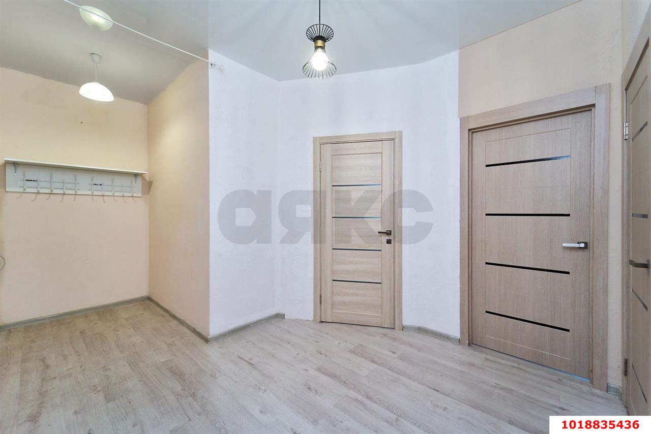 Фото №7: 1-комнатная квартира 43&nbsp;м², 1/3&nbsp;эт. - Краснодар, Прикубанский внутригородской округ, мкр. жилой комплекс Италия, ул. Веронская, 20