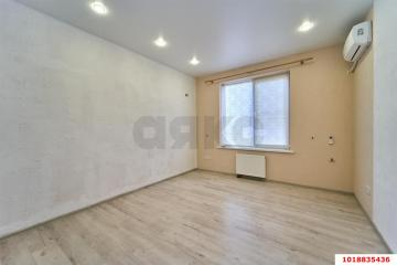 Фото №1: 1-комнатная квартира 43 м², 1/3 эт. - Краснодар, мкр. жилой комплекс Италия, ул. Веронская, 20