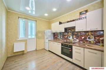 Фото №1: 1-комнатная квартира 37 м², 13/22 эт. - Краснодар, мкр. ЖК Возрождение, ул. имени 40-летия Победы, 131