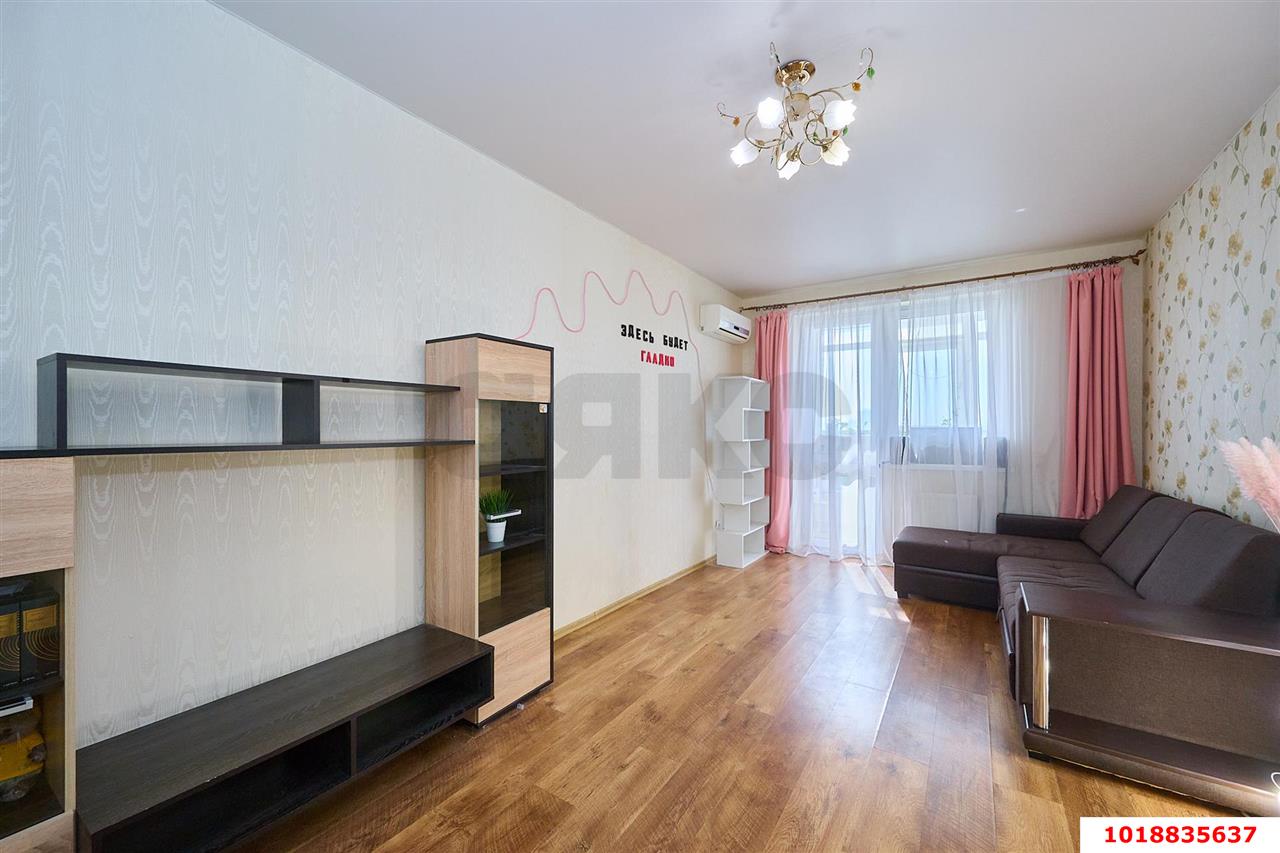 Фото №2: 1-комнатная квартира 43&nbsp;м², 11/17&nbsp;эт. - Краснодар, Прикубанский внутригородской округ, Солнечный, мкр. Фестивальный, ул. Яна Полуяна, 47