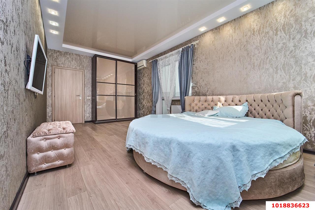 Фото №3: 2-комнатная квартира 80&nbsp;м², 2/17&nbsp;эт. - Краснодар, Кожзавод, мкр. Западный внутригородской округ, ул. Кожевенная, 40