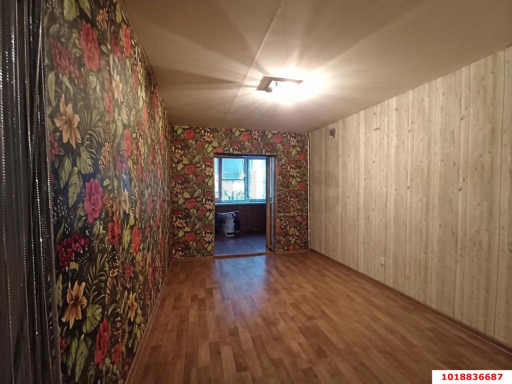 Фото №3: 3-комнатная квартира 71&nbsp;м², 1/11&nbsp;эт. - Краснодар, Центральный внутригородской округ, мкр. Табачная Фабрика, ул. Ипподромная, 53