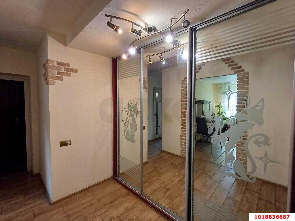 Фото №2: 3-комнатная квартира 71&nbsp;м², 1/11&nbsp;эт. - Краснодар, Центральный внутригородской округ, мкр. Табачная Фабрика, ул. Ипподромная, 53