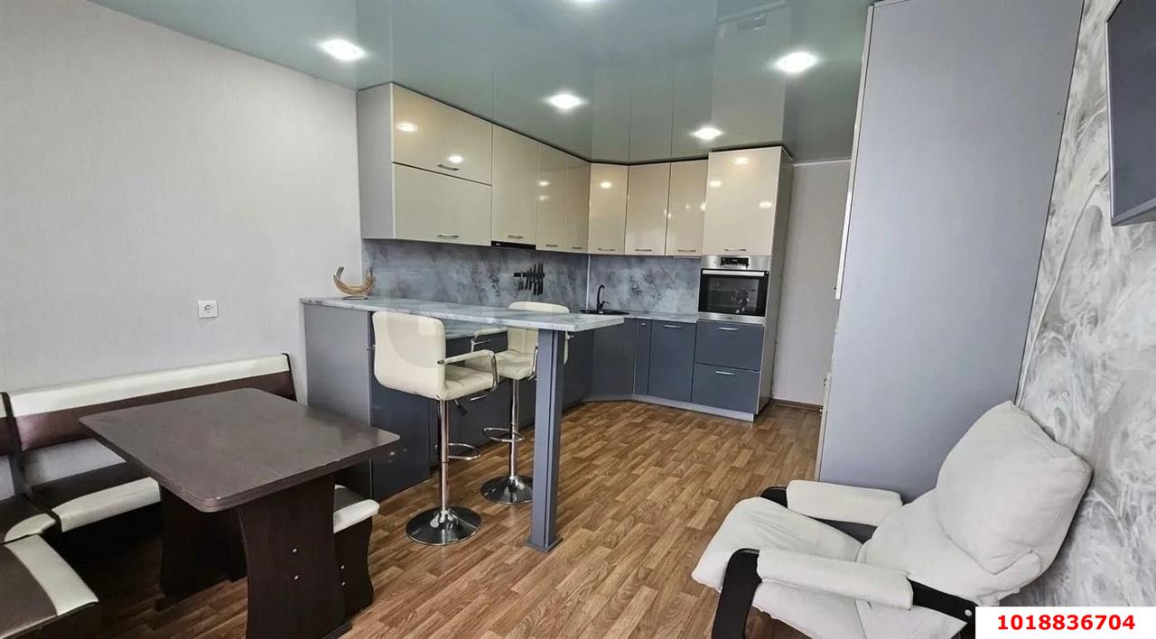 Фото №5: 3-комнатная квартира 85&nbsp;м², 15/16&nbsp;эт. - Краснодар, Прикубанский внутригородской округ, мкр. Восточно-Кругликовский, ул. Генерала Трошева, 47