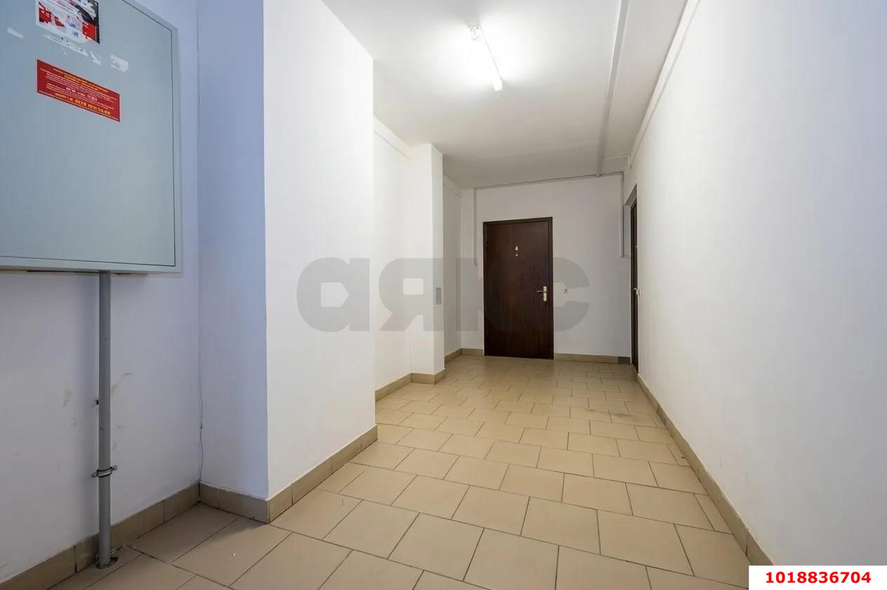 Фото №11: 3-комнатная квартира 85&nbsp;м², 15/16&nbsp;эт. - Краснодар, Прикубанский внутригородской округ, мкр. Восточно-Кругликовский, ул. Генерала Трошева, 47