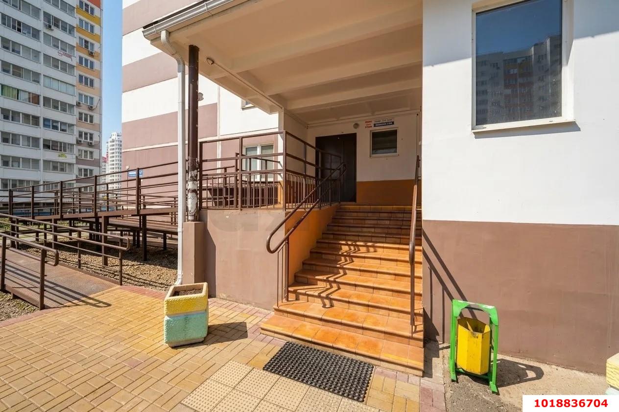 Фото №13: 3-комнатная квартира 85&nbsp;м², 15/16&nbsp;эт. - Краснодар, Прикубанский внутригородской округ, мкр. Восточно-Кругликовский, ул. Генерала Трошева, 47