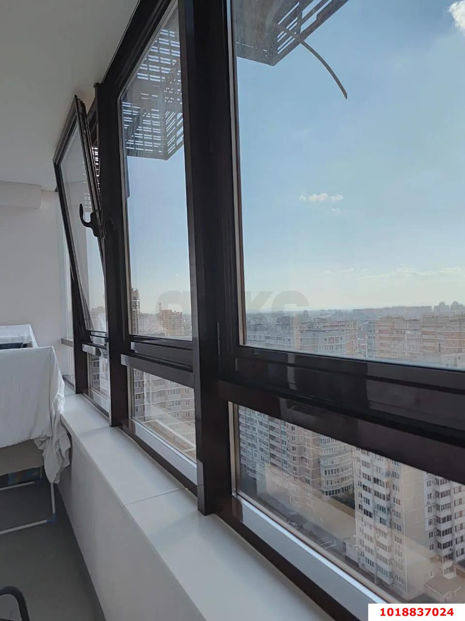 Фото №6: 1-комнатная квартира 39&nbsp;м², 21/24&nbsp;эт. - Краснодар, Западный внутригородской округ, Фестивальный, мкр. ЖК Маршал, ул. Гаражная, 87