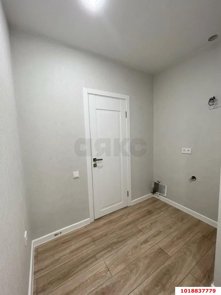 Фото №5: Студия 30&nbsp;м², 13/24&nbsp;эт. - Краснодар, Карасунский внутригородской округ, мкр. ЖК Сказка Град, ул. имени В.Н. Мачуги, 166А