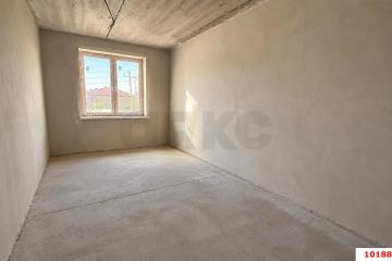 Фото №1: 2-комнатная квартира 51 м², 2/5 эт. - Новая Адыгея, ул. Бжегокайская