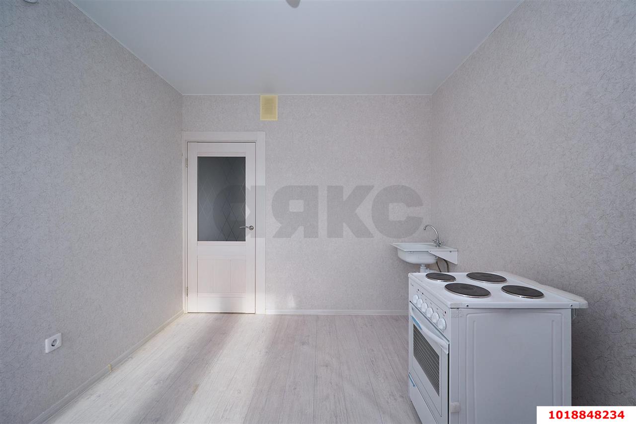 Фото №6: 1-комнатная квартира 40&nbsp;м², 14/17&nbsp;эт. - Краснодар, Прикубанский внутригородской округ, Восточный, мкр. жилой комплекс Квартал № 6, ул. имени Героя Советского Союза Якова Кобзаря, 2