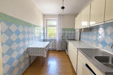 Фото №1: 3-комнатная квартира 60 м², 2/5 эт. - Краснодар, мкр. Славянский, ул. Красных Партизан, 75